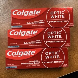 Colgate Optic White Toothpaste Stain Fighter Bundle of 3 New Clean Mint Paste